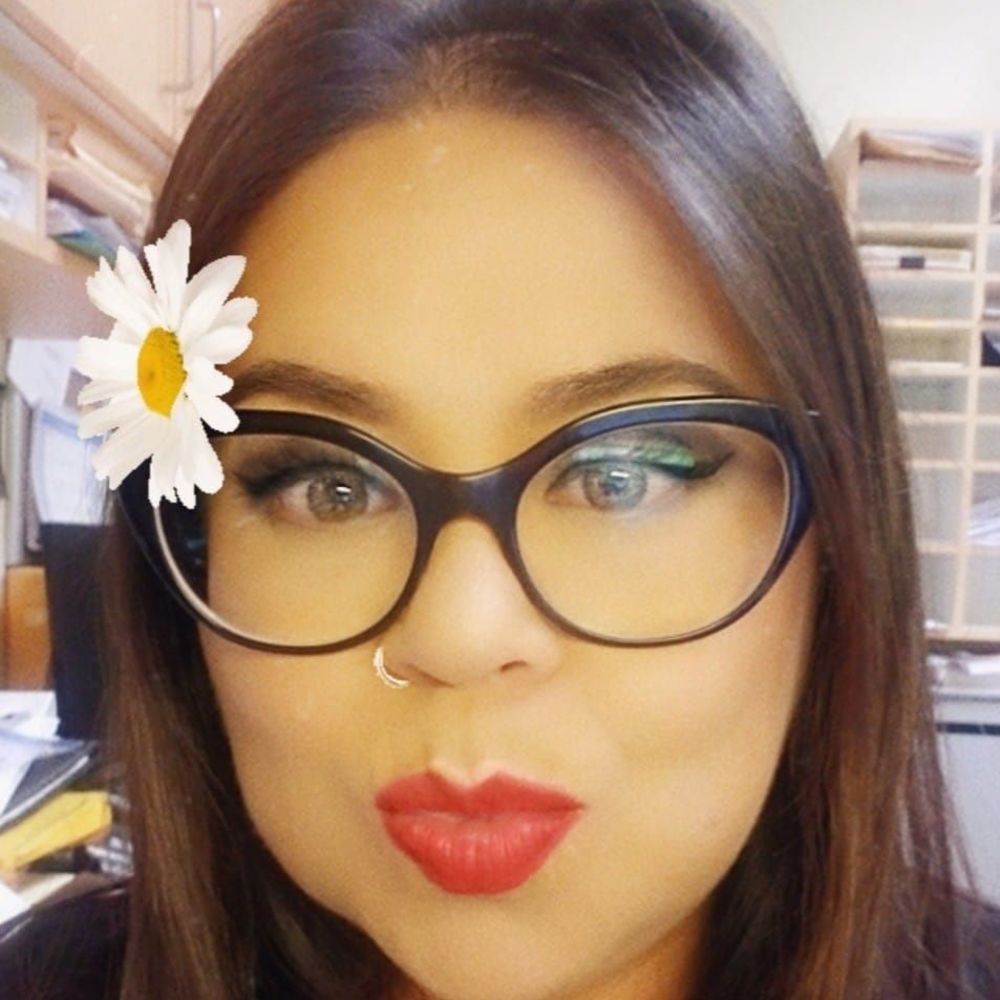 Meet your Posher, Denise